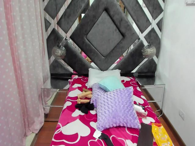 Live sex webcam photo for Violeta_aroca #287856828