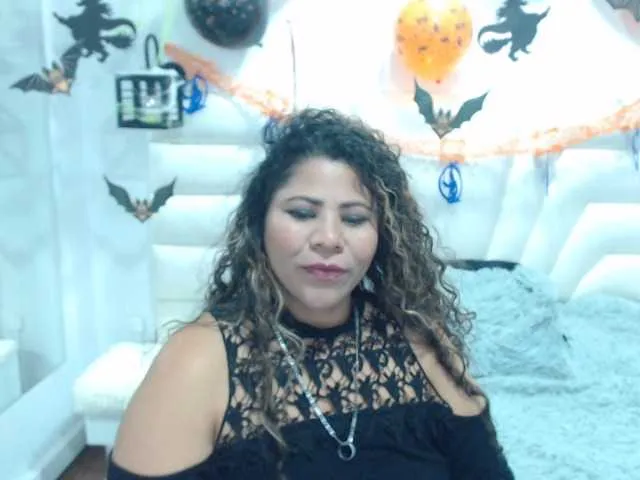 Live sex webcam photo for Brenda-star #269588586
