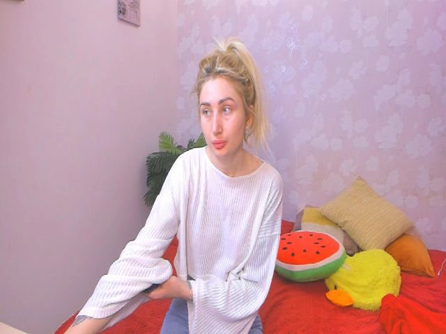 Live sex webcam photo for TabeyaLyy #269591742