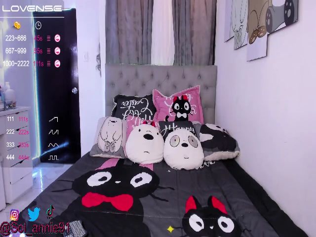 Live sex webcam photo for Anggi_ #269584352