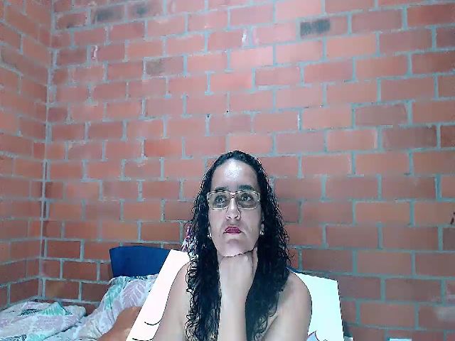 Live sex webcam photo for SaimaJayeb #269592429