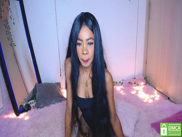 Live sex webcam photo for Aria_brown_ #269574435