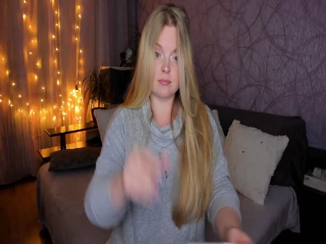 Live sex webcam photo for EllaweL #269591129