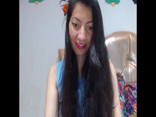 Live sex webcam photo for Kaymilf #269591562