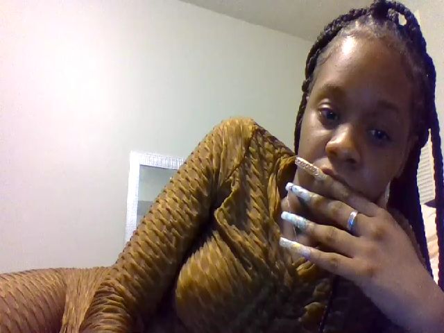 Live sex webcam photo for BeautifulKash #269575522