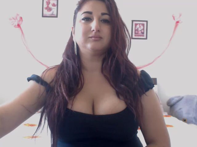 Live sex webcam photo for KinkyMyax #269580549
