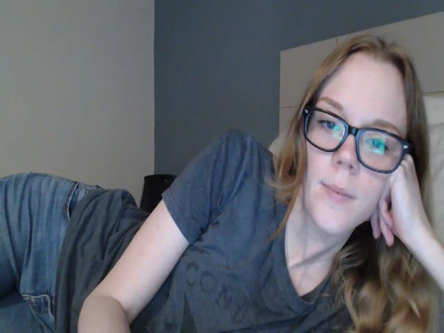 Live sex webcam photo for QuietDoll #269579595