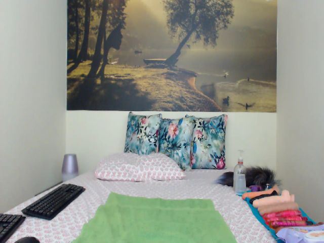 Live sex webcam photo for AikoTailor #287876742