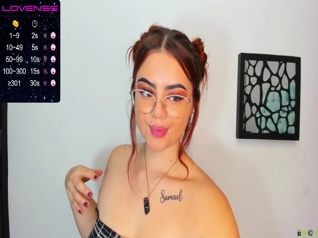 Live sex webcam photo for Esmeralda_R #269590049