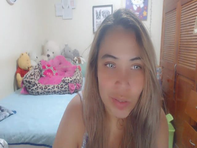 Live sex webcam photo for Meganhill_ #269589173