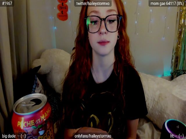 Live sex webcam photo for Haileystormxo #269574678