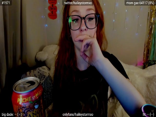 Live sex webcam photo for Haileystormxo #269574925