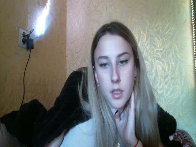 Live sex webcam photo for ModestBlonde #269583482