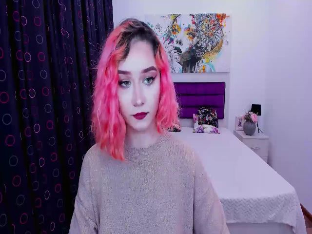 Live sex webcam photo for FionaClassy #269585030