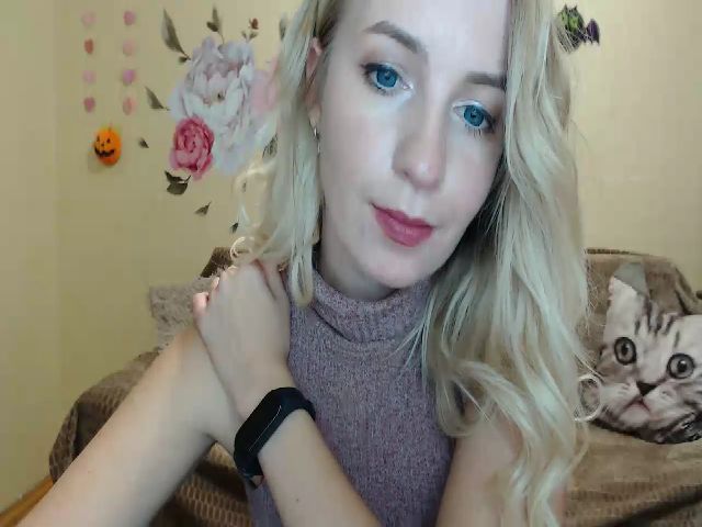 Live sex webcam photo for Amy_CuteBambi #269585923