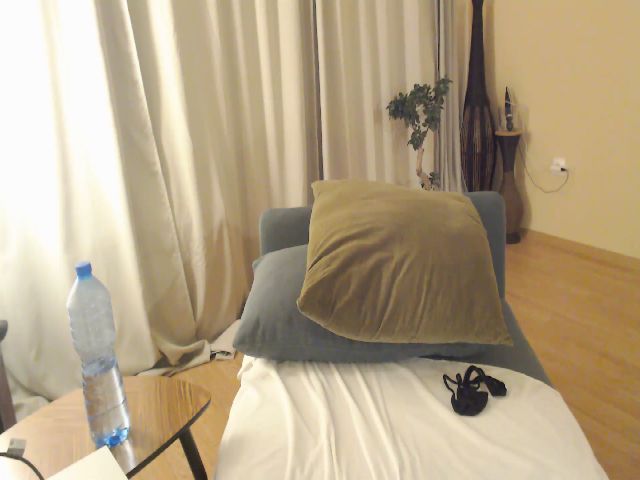 Live sex webcam photo for Mirelasilver #269574904