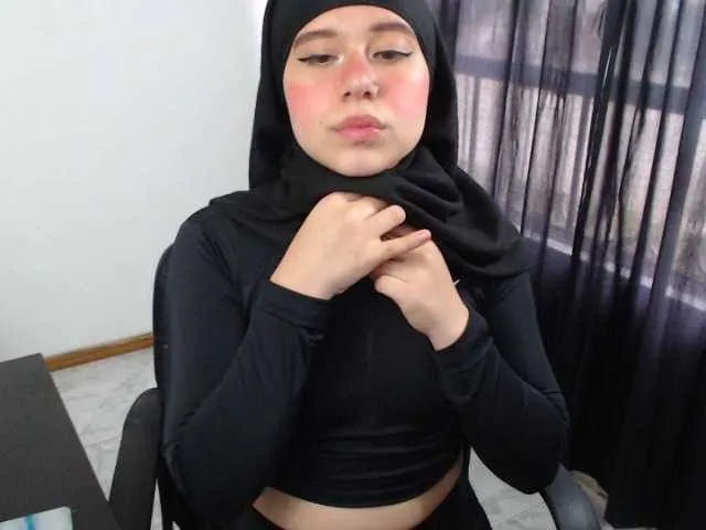 Live sex webcam photo for haddy18 #269582199