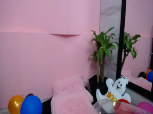 Live sex webcam photo for Tifanny_up #269591394