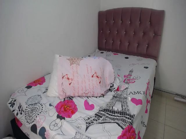 Live sex webcam photo for Ariel_goddess #269578620