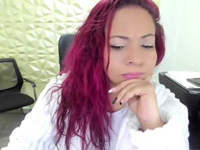 Live sex webcam photo for milaowenn #269578346