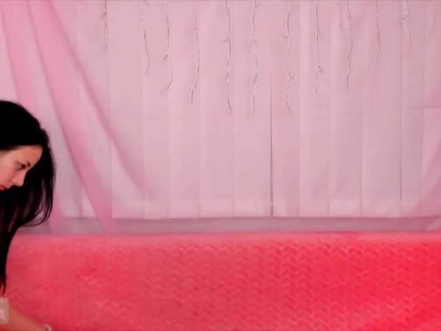 Live sex webcam photo for NicaNola #269587536