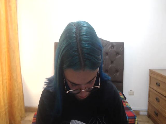 Live sex webcam photo for Carolinforbes #269589676