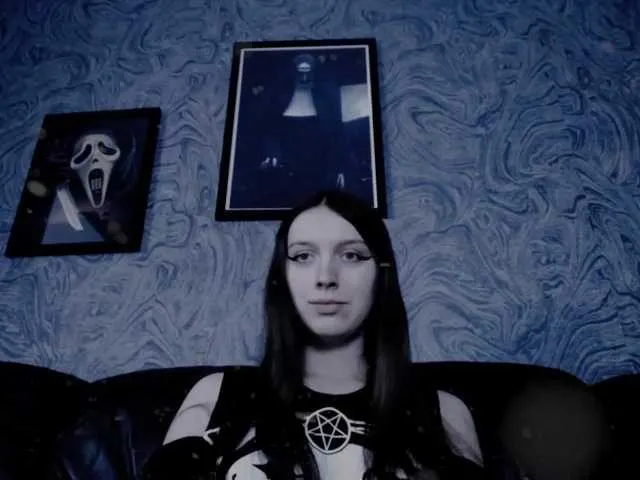 Live sex webcam photo for EllaDark #269582748