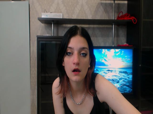 Live sex webcam photo for MoraCos #269585711