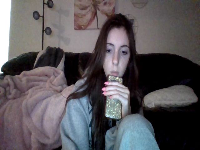 Live sex webcam photo for misiu98 #269574709
