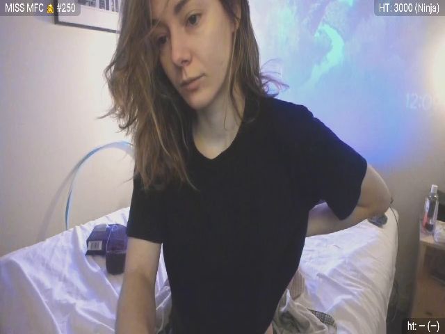 Live sex webcam photo for Effyyyyy #269579257