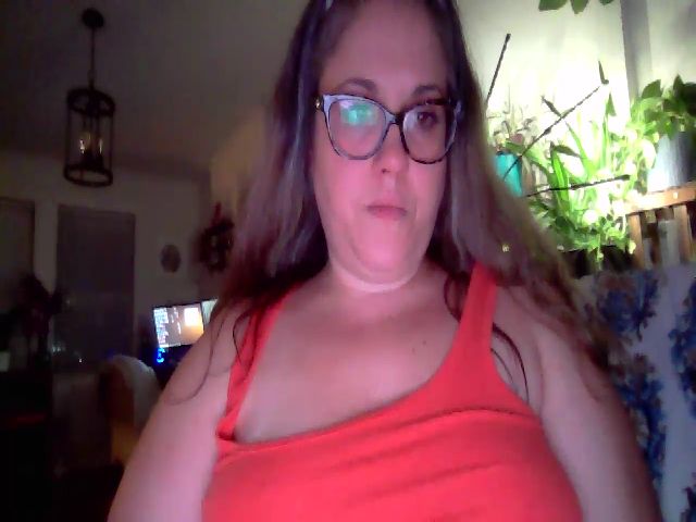 Live sex webcam photo for Laural55 #269575047