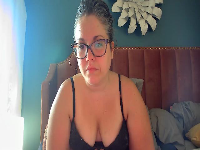 Live sex webcam photo for Laural55 #269585571