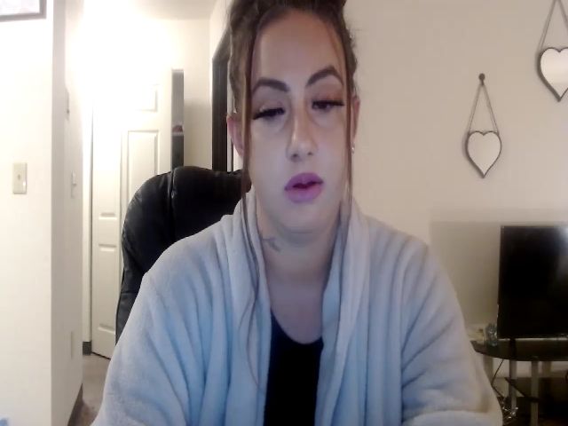 Live sex webcam photo for Noellebella #269575880