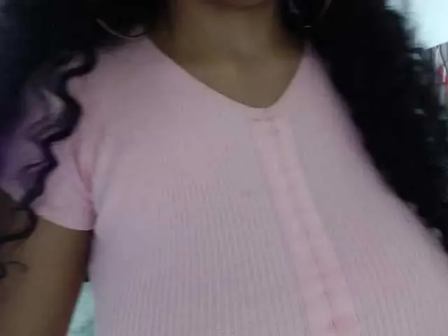 Live sex webcam photo for Aileen-Vega #269587163
