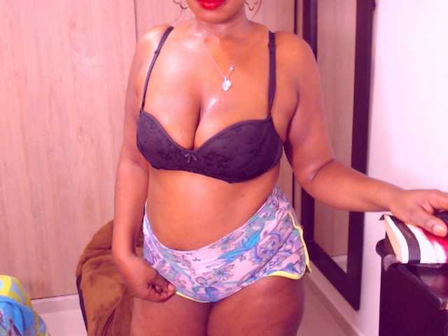 Live sex webcam photo for LizaDouson #269598919