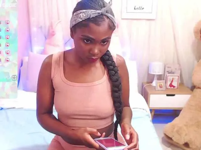 Live sex webcam photo for alahia-diez #269598531