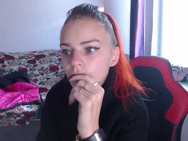 Live sex webcam photo for Ereskigal333 #269597879