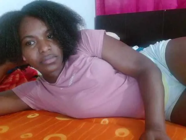 Live sex webcam photo for Daizy-cooper #269594282