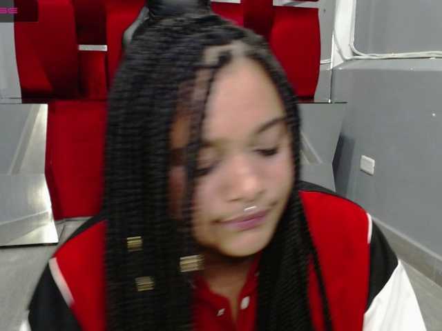 Live sex webcam photo for jamaicaawolf #269593425