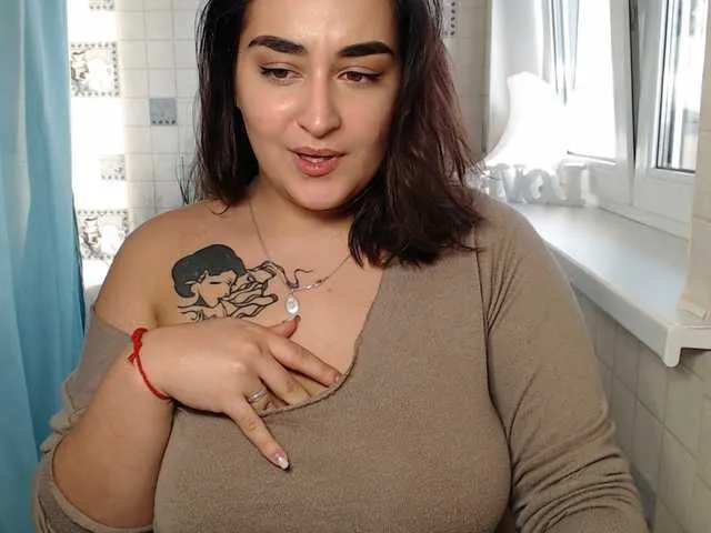 Live sex webcam photo for MilaLav #269606508