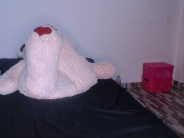 Live sex webcam photo for alessiasmith1 #269603176