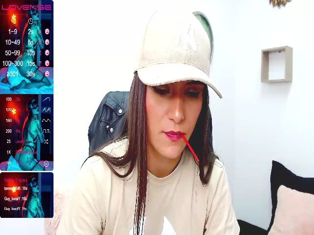 Live sex webcam photo for Avaa22_ #269612054