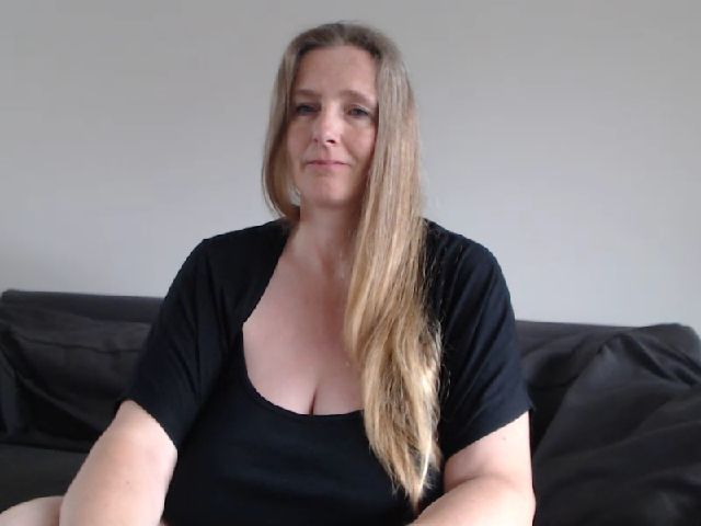 Live sex webcam photo for XXNikkie #269599998
