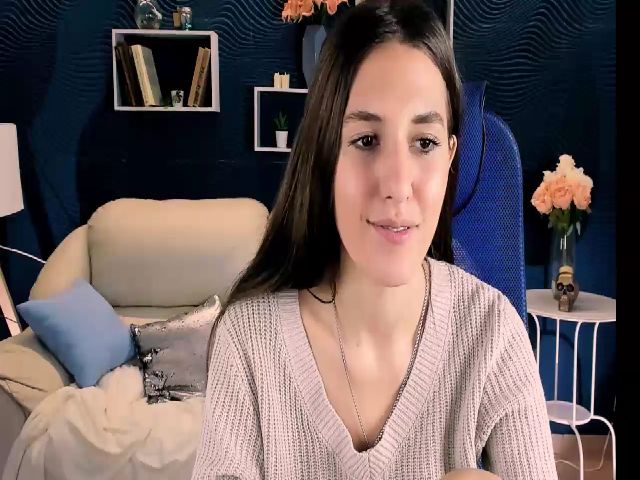 Live sex webcam photo for SoloVB #269600745