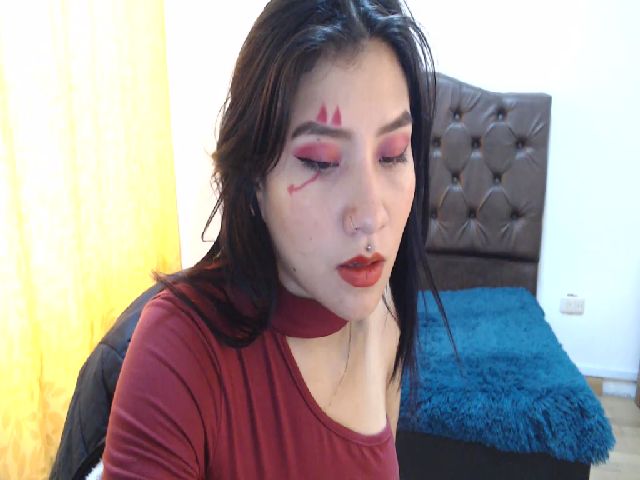 Live sex webcam photo for Emmaafox #269604276