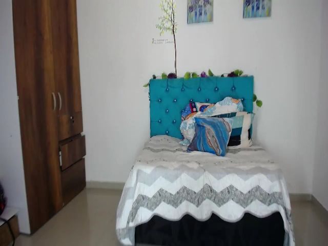 Live sex webcam photo for Eva_08 #269594790