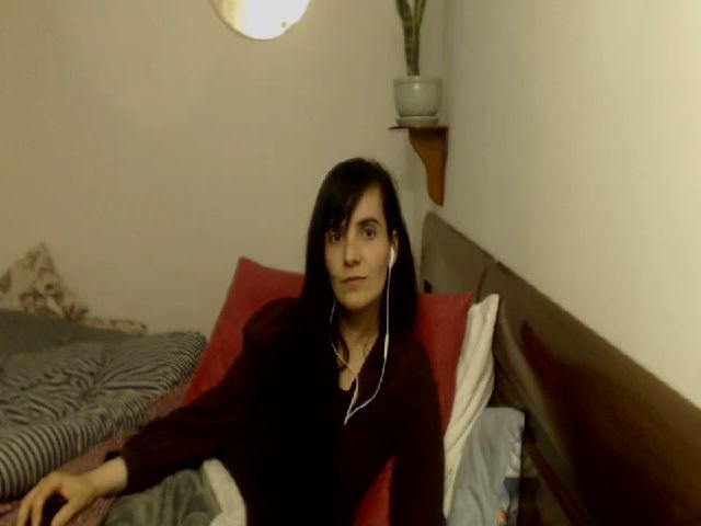 Live sex webcam photo for isabellazee2 #269595498