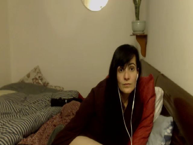 Live sex webcam photo for isabellazee2 #269596080