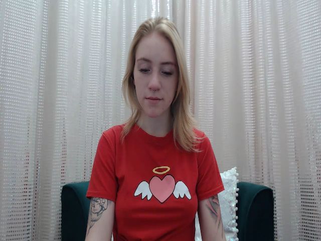 Live sex webcam photo for RedBerryy #269594958