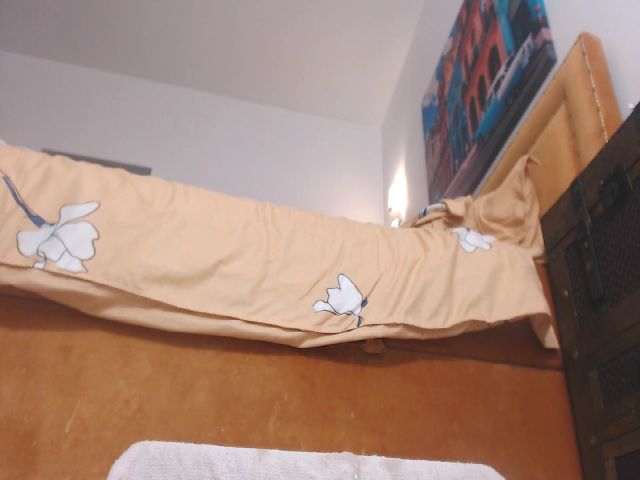 Live sex webcam photo for Wildblondhome #269600947